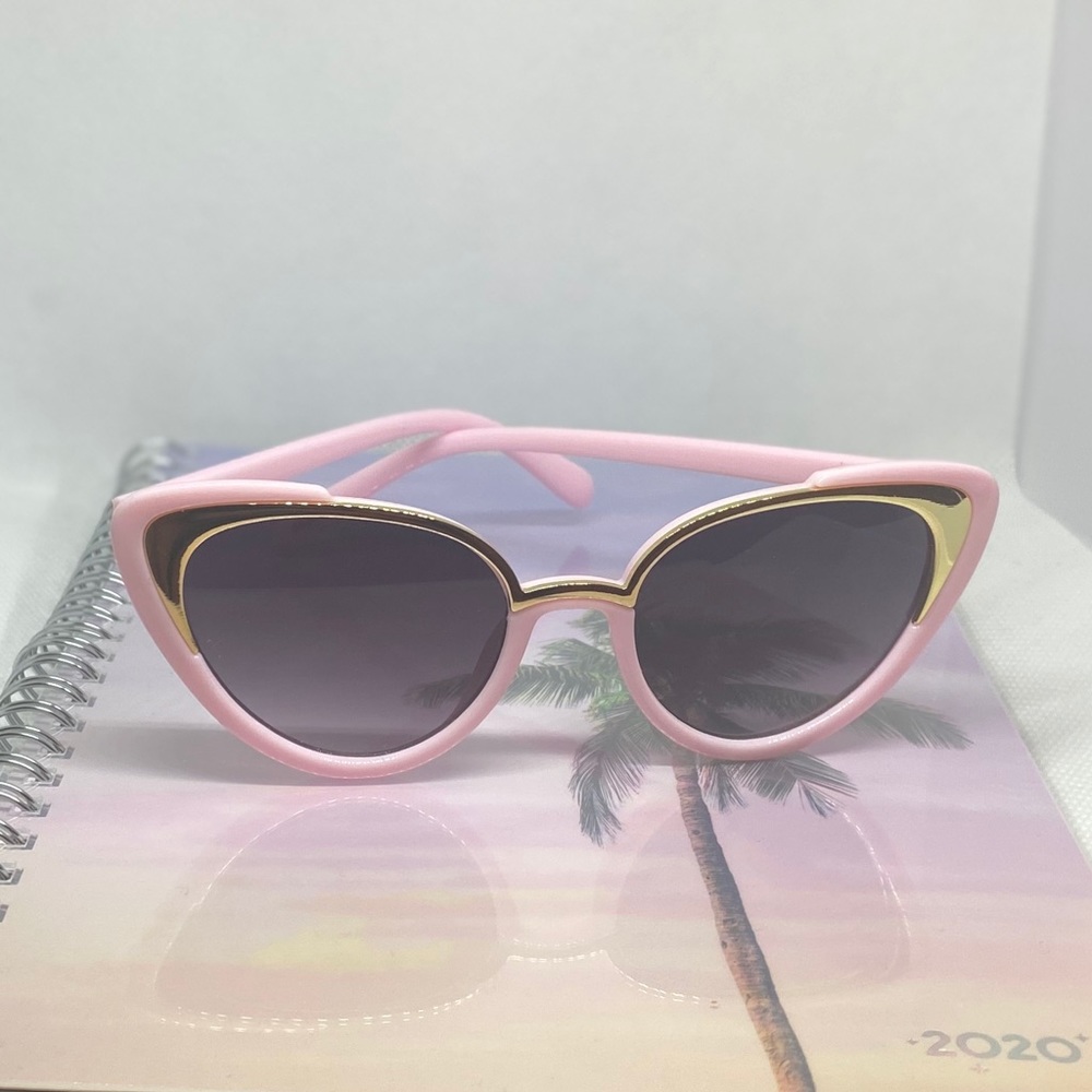 “Barbie Views” Frames
